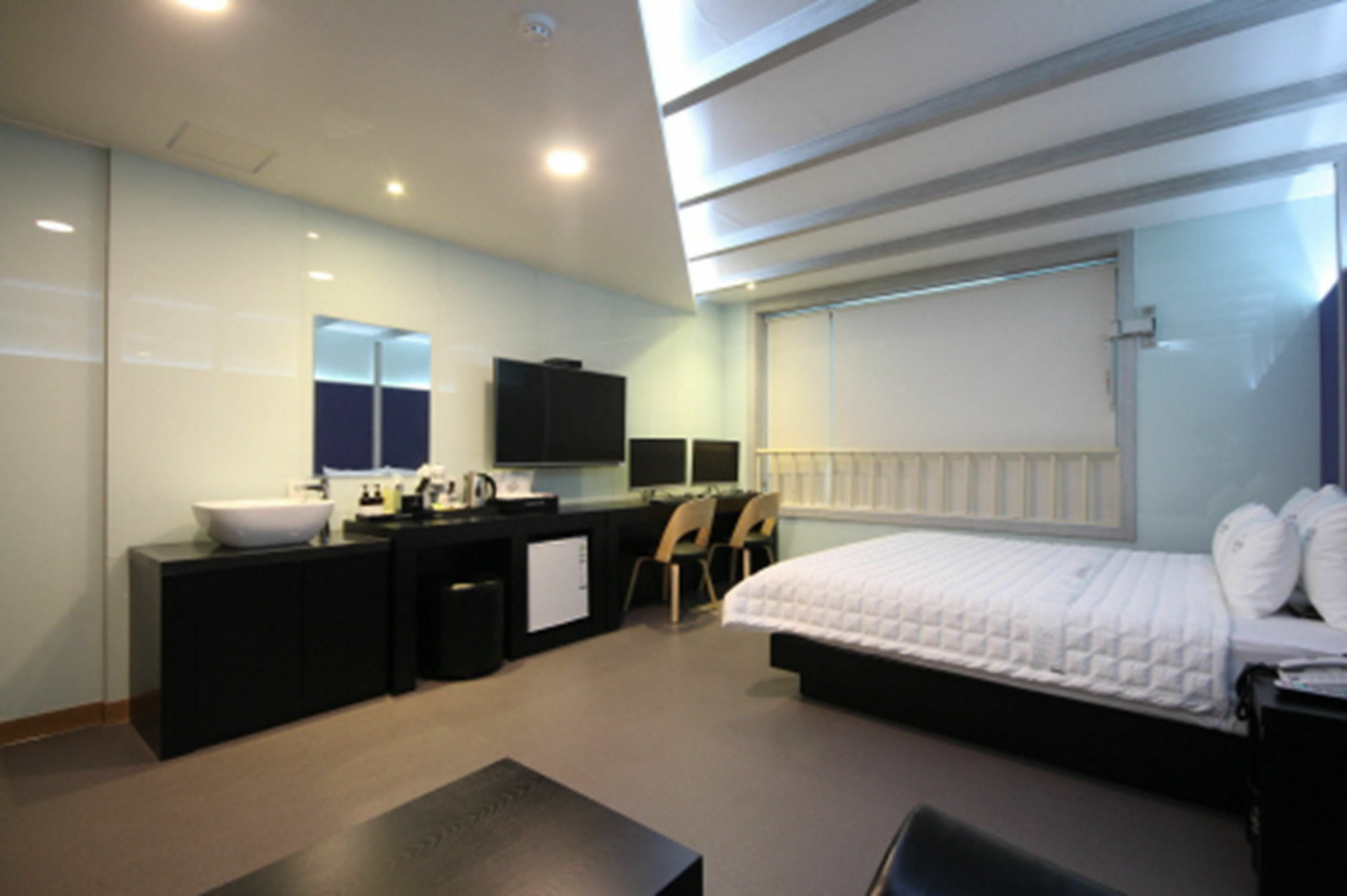 MGM Hotel Busan Buitenkant foto