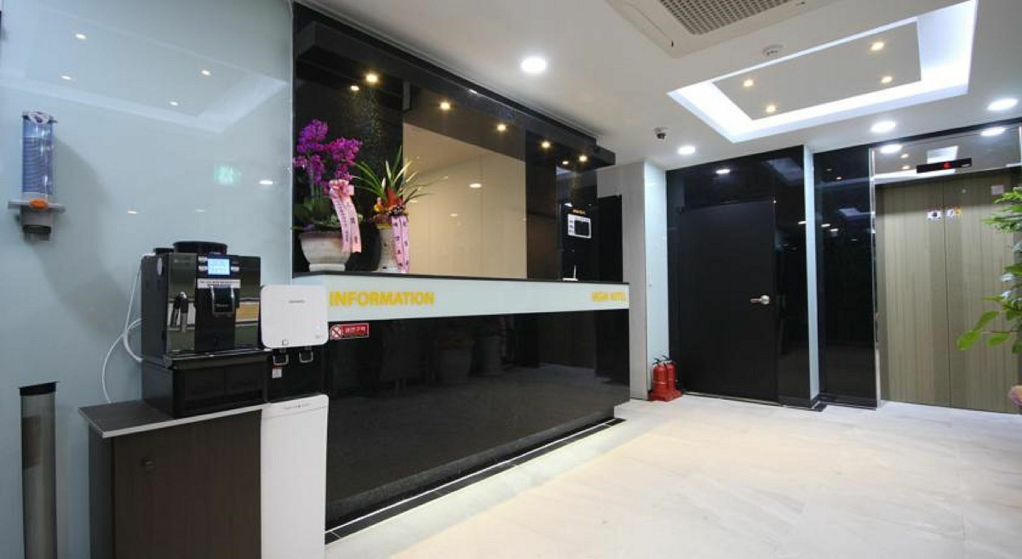 MGM Hotel Busan Buitenkant foto