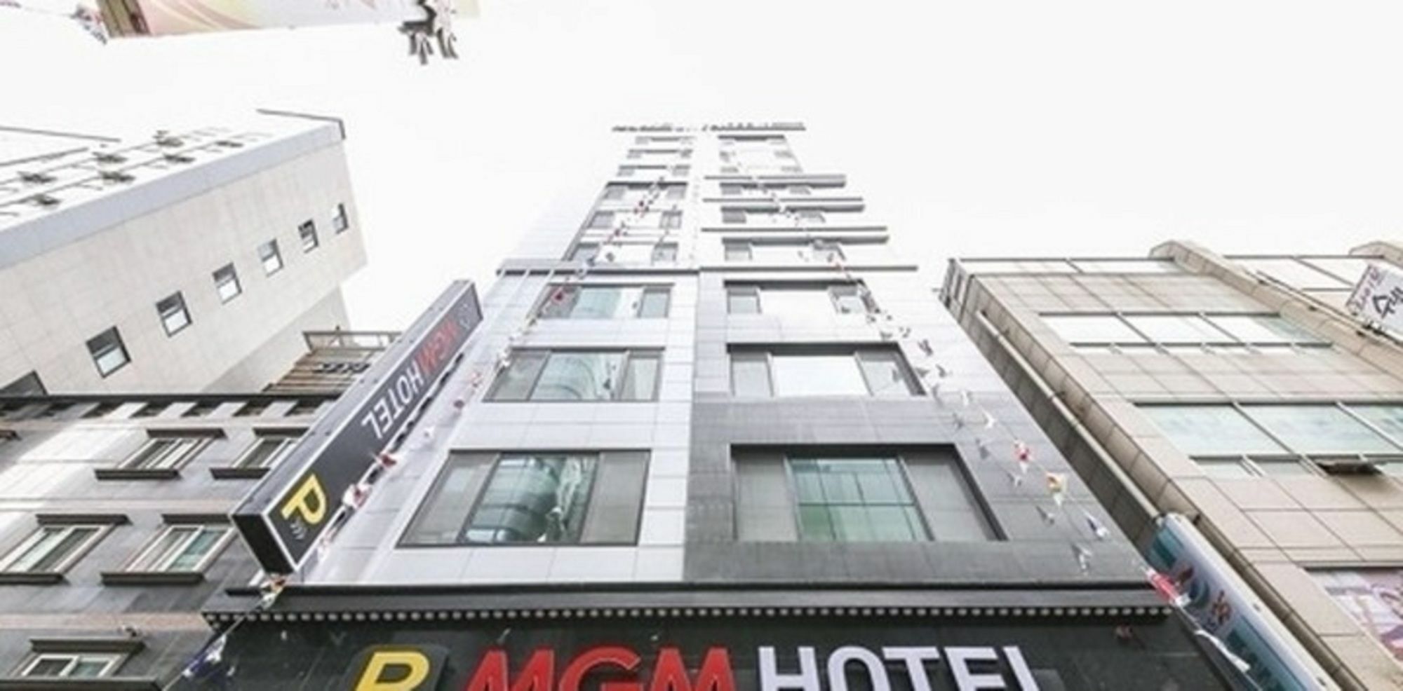 MGM Hotel Busan Buitenkant foto